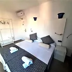 فندق Modern كالا راتخاذا