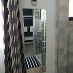 فندق Modern
