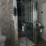 Modern فندق