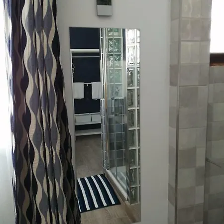 Hotel Modern