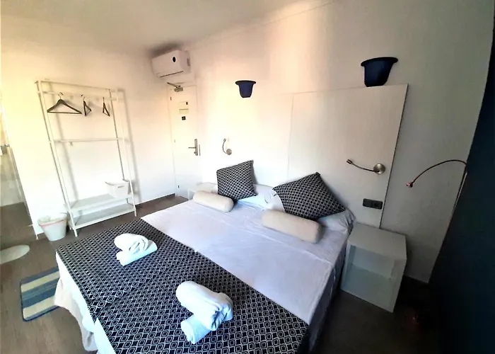 호텔 Modern 칼라 라트자다